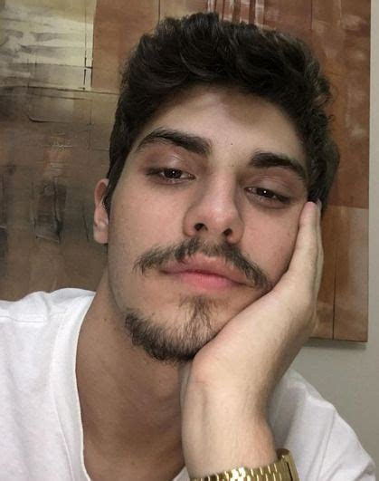 fotos fake homem com barba|17 ideias de Fake 